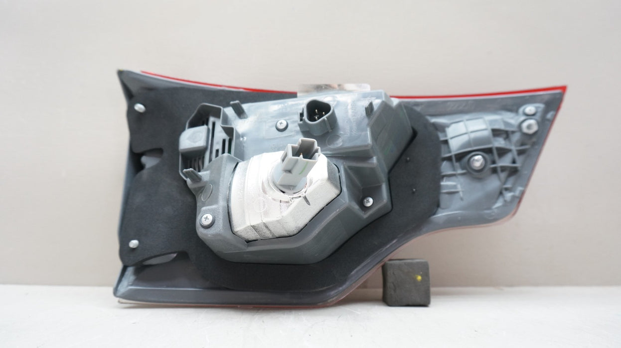 2017-2019 TOYOTA HIGHLANDER REAR RIGHT SIDE INNER TAIL LIGHT AFTERMARKET CAPA