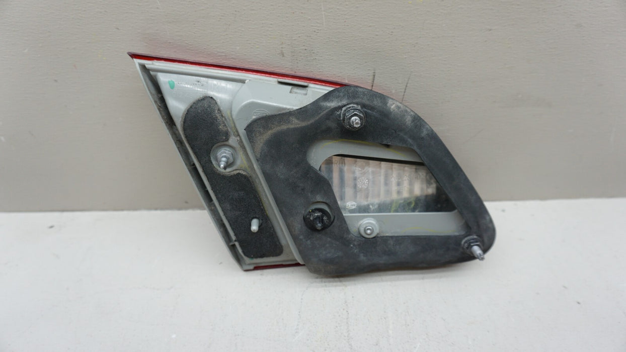2016-2019 NISSAN SENTRA REAR RIGHT PASSENGER SIDE TAIL LIGHT OEM 16 17 18 19