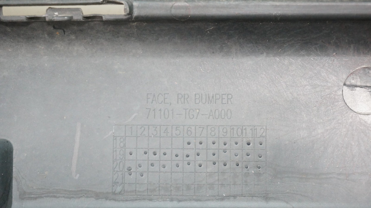2016-2018 HONDA PILOT REAR BUMPER COVER PANEL OEM 71101-TG7-A000