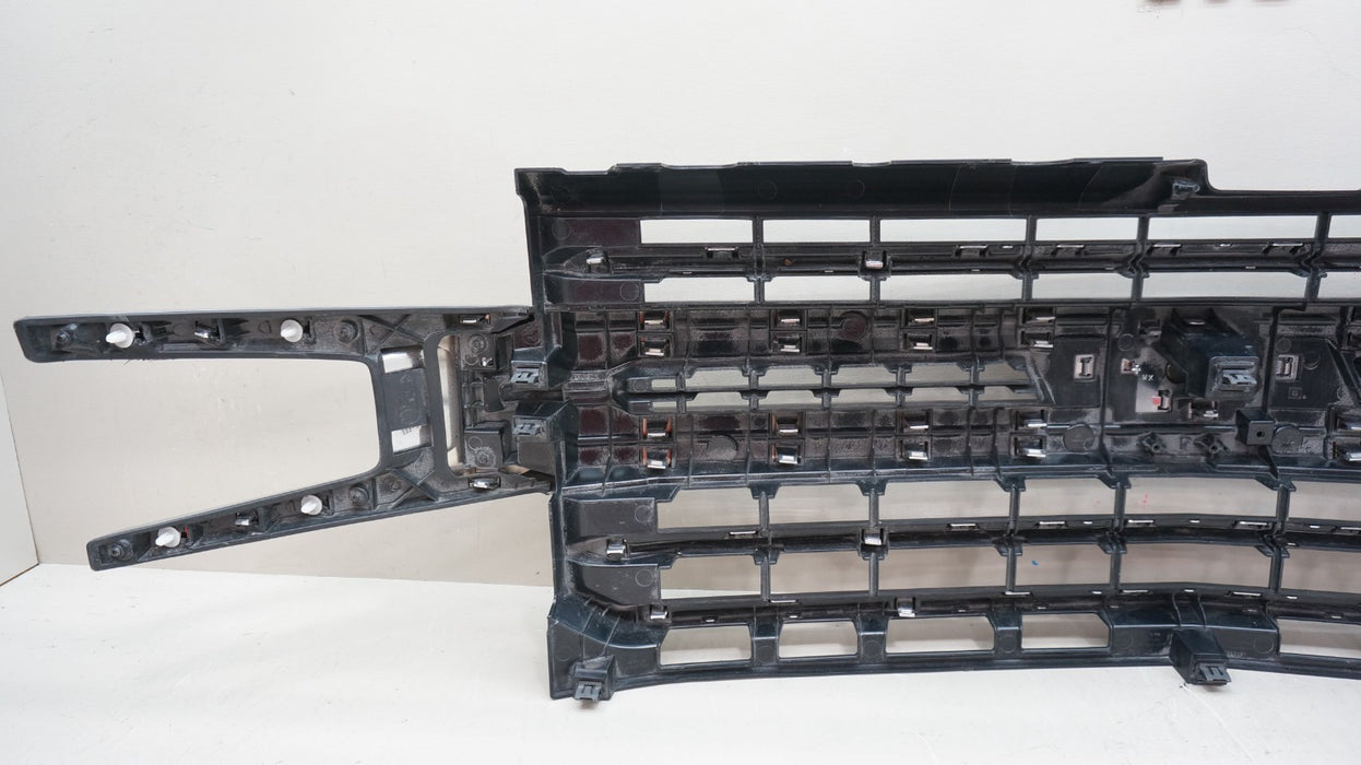 2019-2022 CHEVROLET SILVERADO 1500 FRONT RADIATOR GRILLE GRILL 84123596 OEM