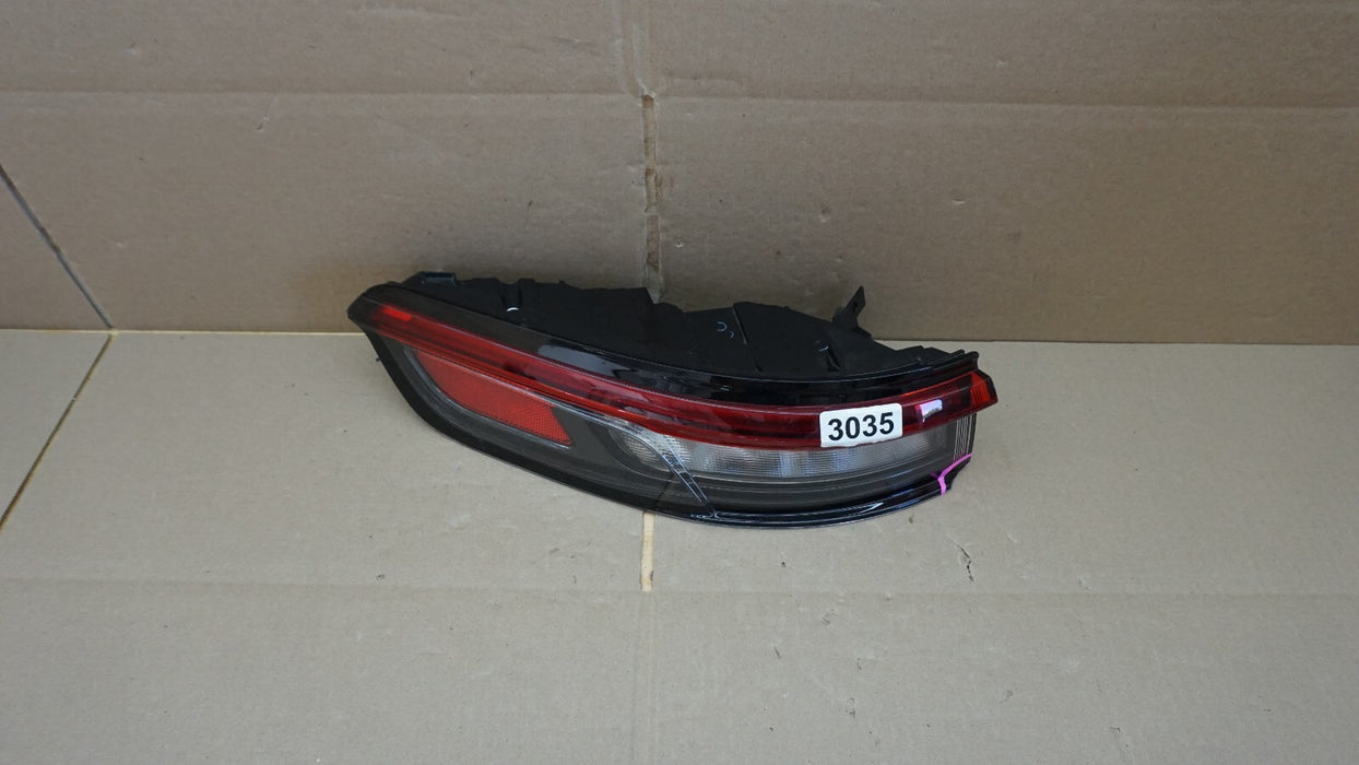 2021-2022 JEEP GRAND CHEROKEE REAR LEFT DRIVER SIDE INNER TAIL LIGHT LAMP OEM