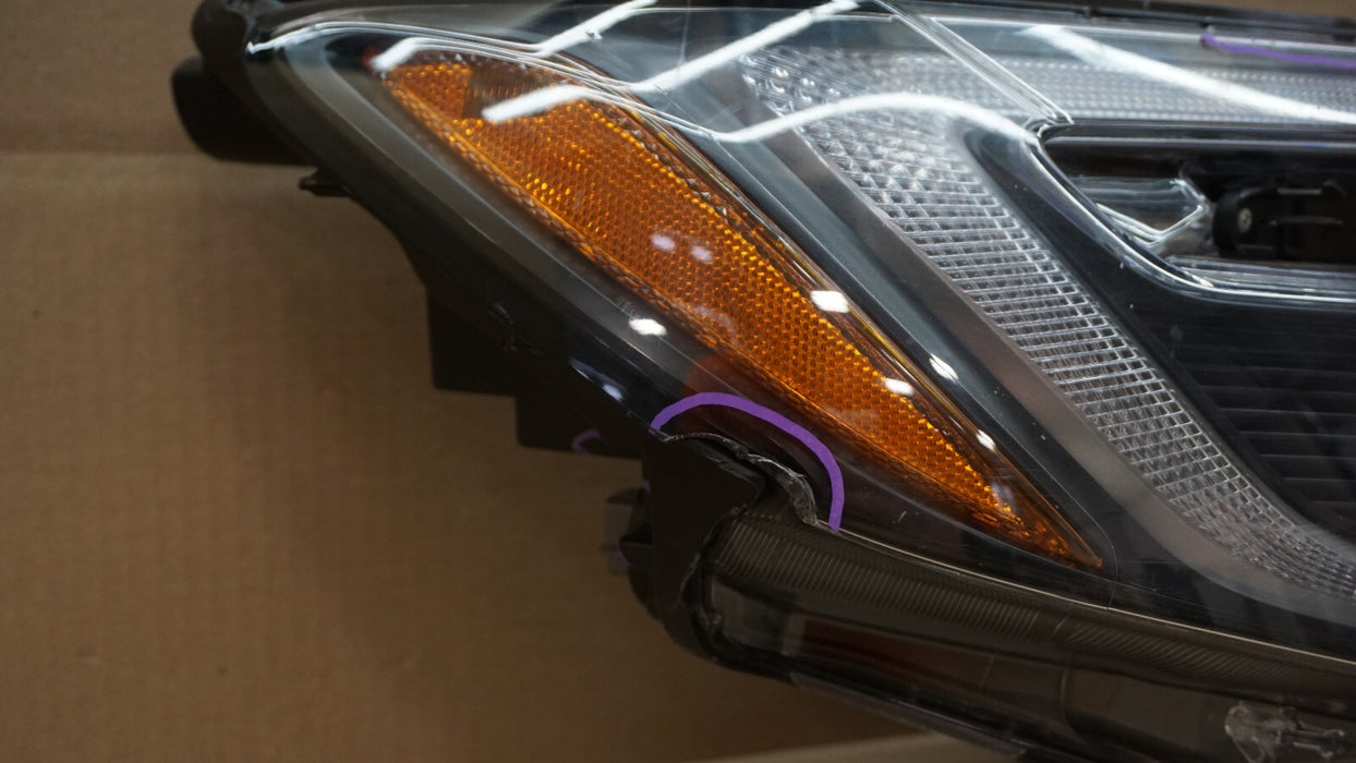 2016-2018 HONDA PILOT FRONT RIGHT PASSENGERS SIDE HEADLIGHT OEM 16 17 18
