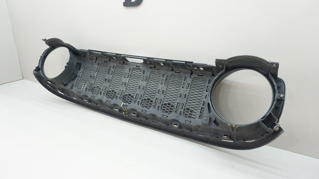 2015-2019 JEEP RENEGADE FRONT RADIATOR GRILLE GRILL 735587827 OEM
