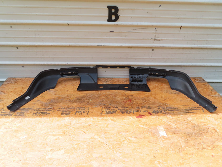 2017-2021 CHEVROLET TRAVERSE REAR LOWER VALANCE BUMPER COVER OEM 84294625
