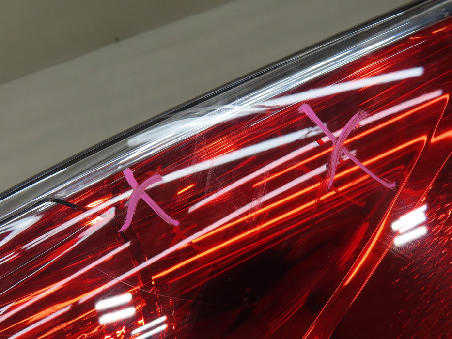 2013-2015 NISSAN ALTIMA REAR PASSENGER SIDE TAIL LIGHT OEM