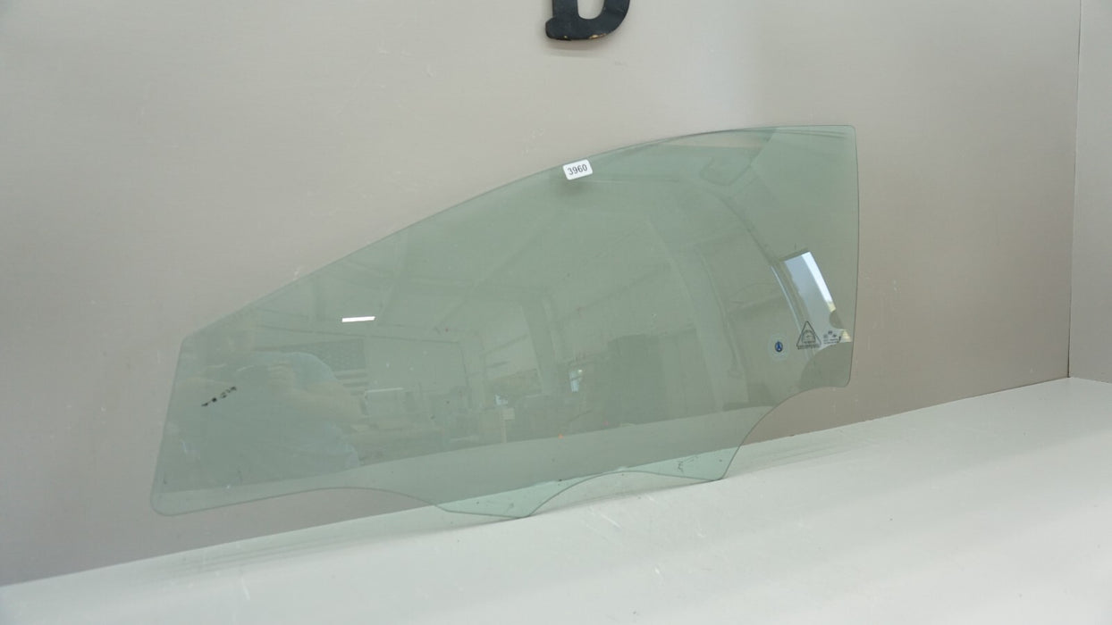 2009-2013 HYUNDAI ELANTRA GLS SEDAN FRONT LEFT DRIVER SIDE DOOR WINDOW GLASS OEM