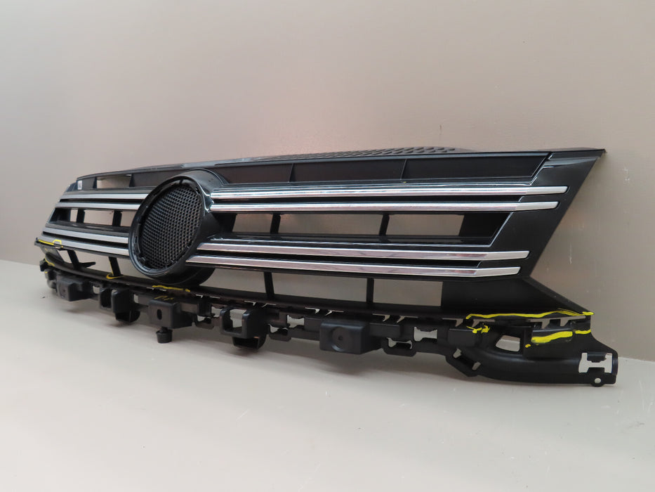 2012-2017 VOLKSWAGEN TIGUAN FRONT RADIATOR GRILLE GRILL OEM