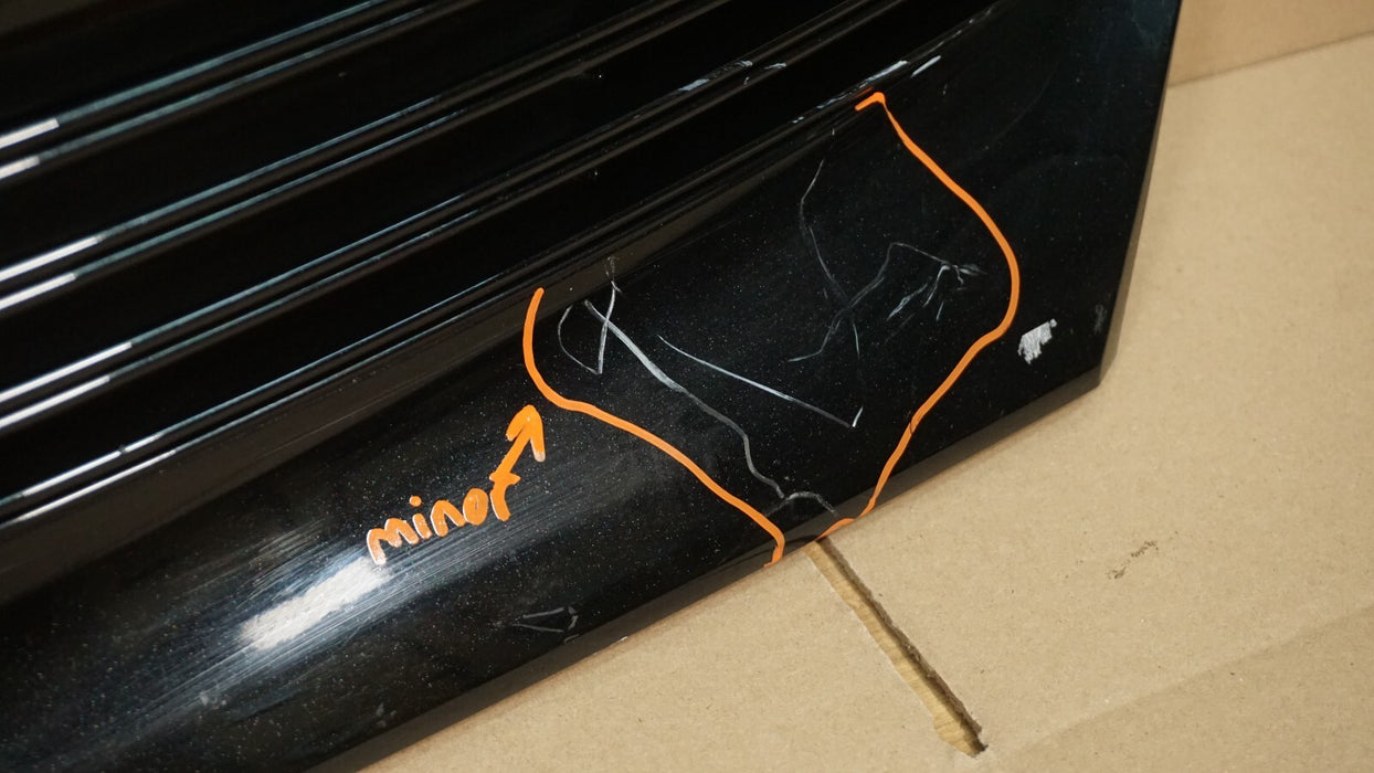 2017-2019 TOYOTA COROLLA FRONT BUMPER RADIATOR GRILLE OEM 53112-02730