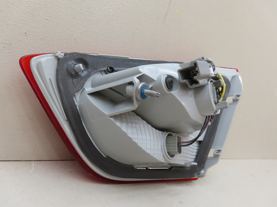 2016-2019 CHEVROLET CRUZE REAR LEFT DRIVER TAIL LIGHT INNER OEM 84075816