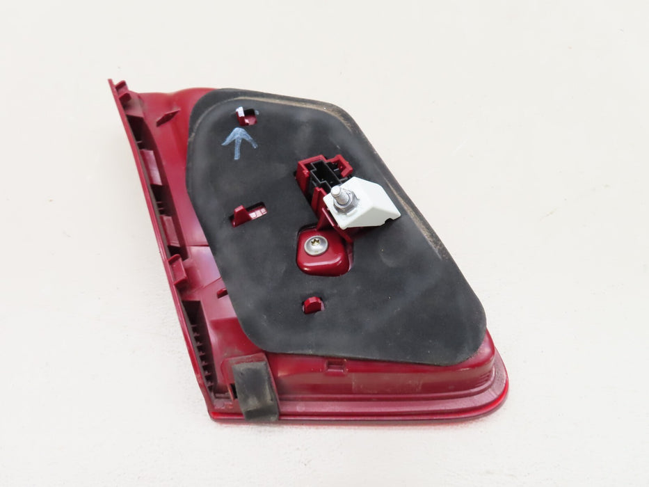 2014-2016 MERCEDES-BENZ W212 E-CALSS SEDAN REAR RIGHT SIDE INNER TAILLIGHT OEM