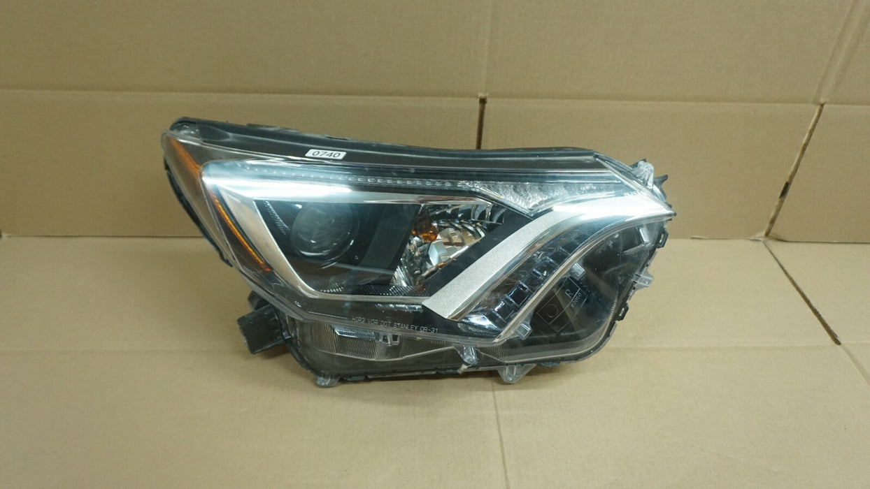 2015 2016 2017 2018 TOYOTA RAV4 RIGHT PASSENGER SIDE HEADLIGHT HEADLAMP OEM