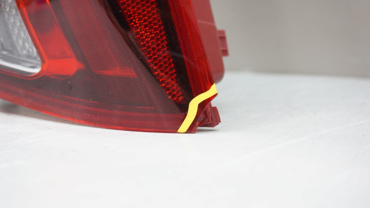 2020-2025 HYUNDAI PALISADE REAR RIGHT PASSENGER SIDE TAIL LIGHT OEM