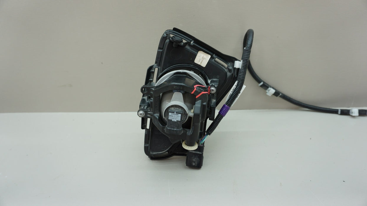 2016-2019 TOYOTA RAV4 LEFT DRIVER SIDE FOG LIGHT LAMP BEZEL OEM 52040-42050