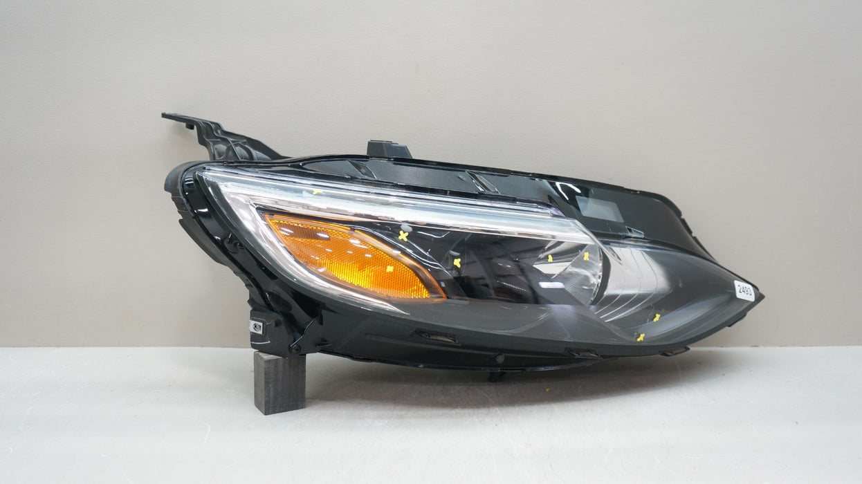 2019-2025 CHEVROLET MALIBU FRONT RIGHT SIDE HALOGEN HEADLIGHT OEM 84650572