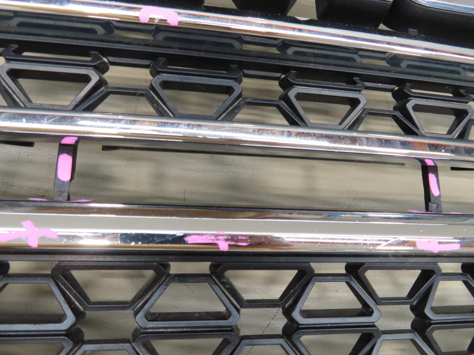 2017-2019 GMC ACADIA SLT SUV FRONT BUMPER GRILLE GRILL W/ EMBLEM OEM 84197161