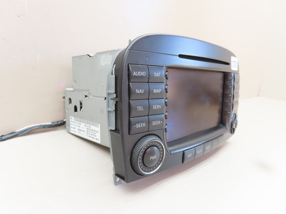 2005-2008 MERCEDES SL500 SL600 R230 RADIO COMMAND HEAD UNIT OEM A2308204289