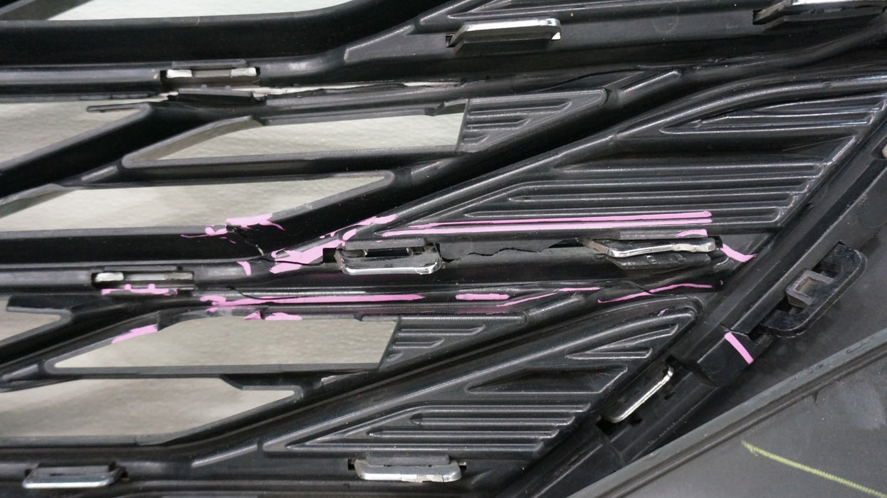 2019-2025 CHEVROLET MALIBU FRONT COMPLETE BUMPER COVER 84515107 OEM