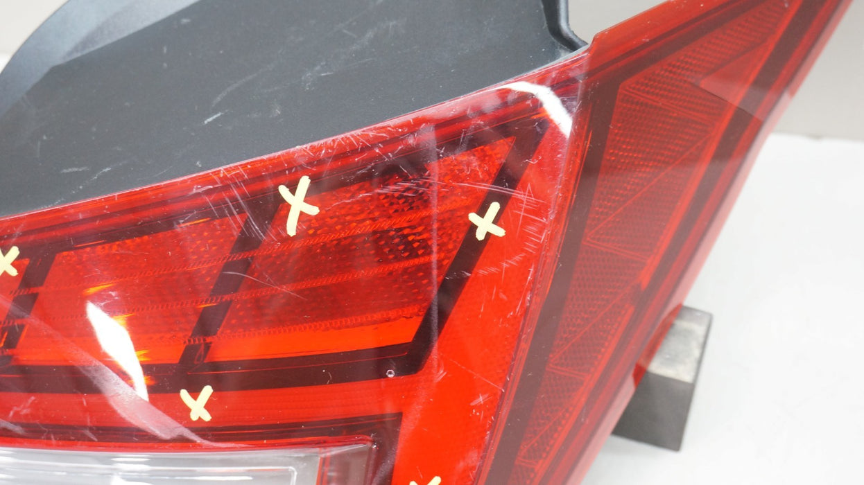 2021-2025 HYUNDAI ELANTRA REAR RIGHT PASSENGER SIDE TAIL LIGHT OEM 92402AA120