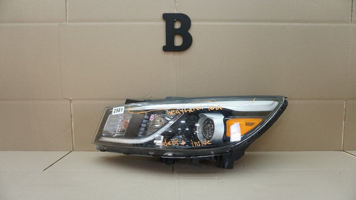 2015-2018 KIA SEDONA FRONT LEFT DRIVERS SIDE HEADLIGHT OEM 15 16 17 18