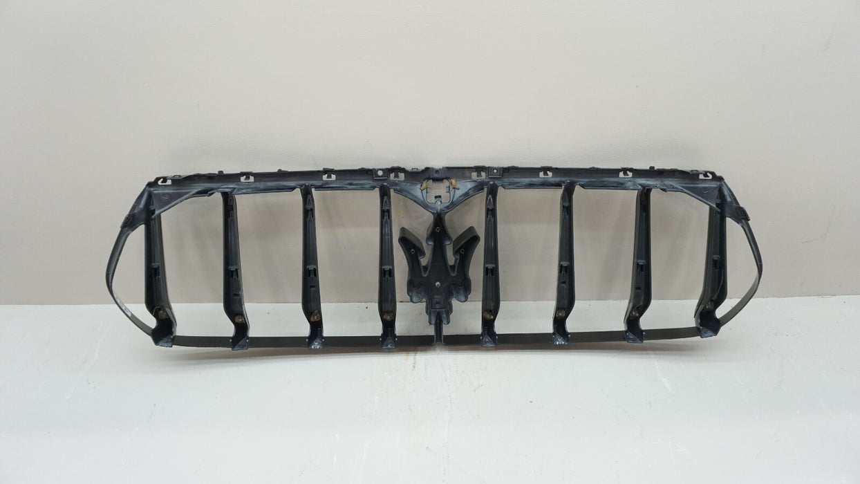 2017-2020 MASERATI LEVANTE FRONT CENTER RADIATOR GRILLE GRILL OEM 670041948