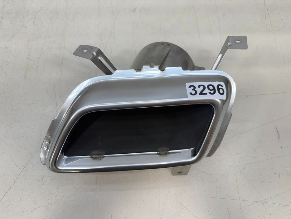 2020-2024 CADILLAC XT5 LH EXHAUST MUFFLER TIP 84410562 OEM