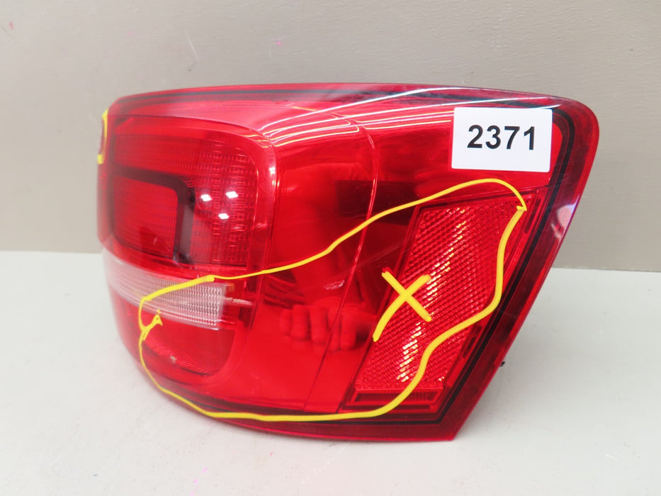 2016-2018 VOLKSWAGEN JETTA REAR RIGHT PASSENGER SIDE OUTER TAIL LIGHT LAMP OEM