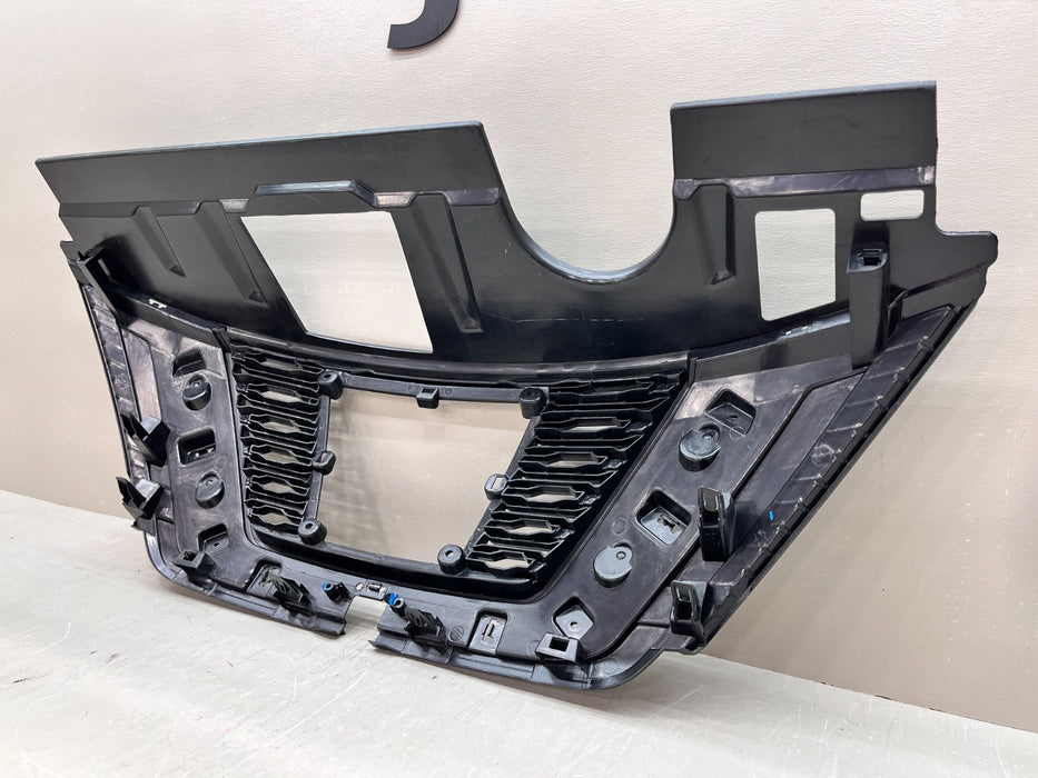 2017-2018 NISSAN ROGUE UPPER FRONT BUMPER GRILLE GRILL OEM