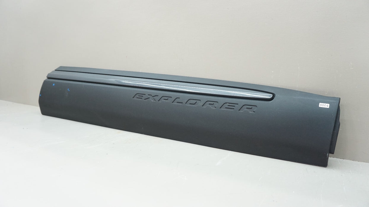 2020-2021 FORD EXPLORER FRONT RH RIGHT PASSENGER DOOR LOWER TRIM OEM LB5B-S20848