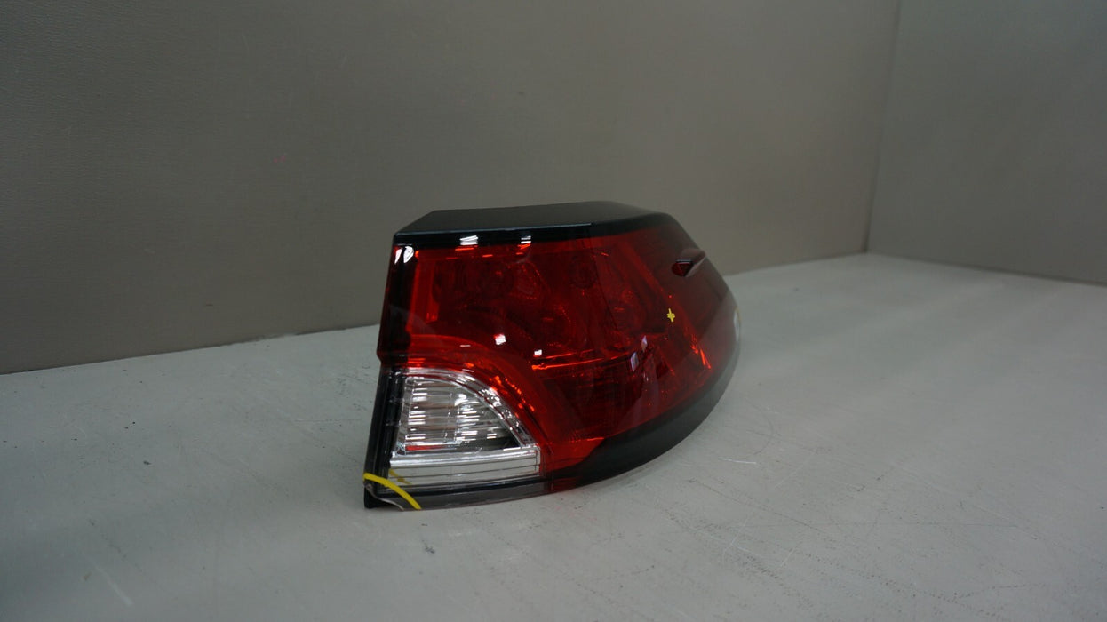 2022-2024 TOYOTA COROLLA CROSS REAR RIGHT PASSENGER SIDE LED TAIL LIGHT OEM