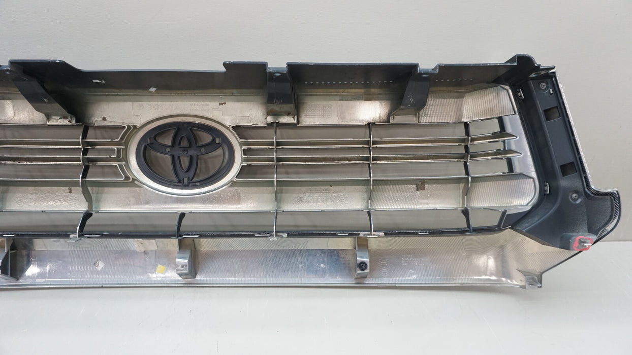 2014-2017 TOYOTA TUNDRA FRONT CENTER RADIATOR GRILLE OEM 531110C0210
