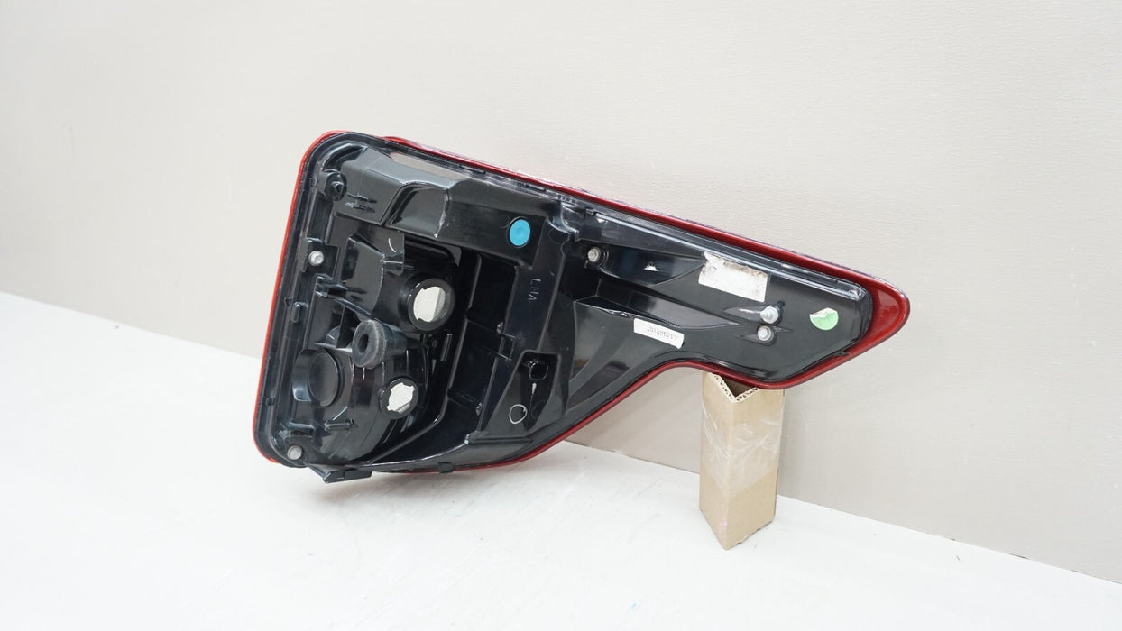 2020-2022 FORD EXPLORER REAR LEFT DRIVER SIDE TAIL LIGHT OEM