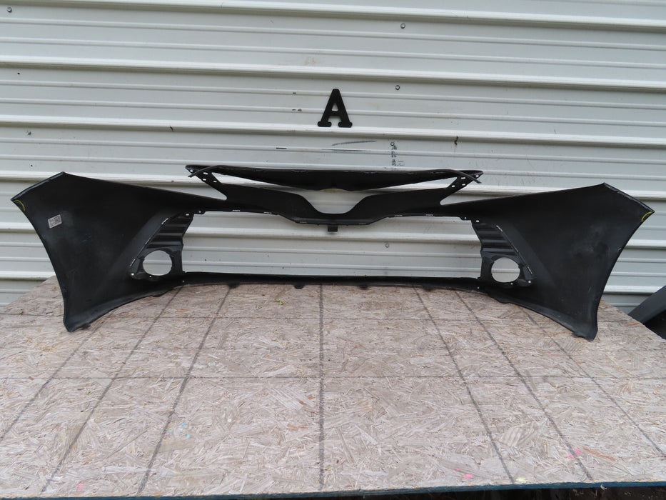 2018-2019 TOYOTA CAMRY L LE XLE HYBRID FRONT BUMPER COVER PANEL OEM 52119-06D90