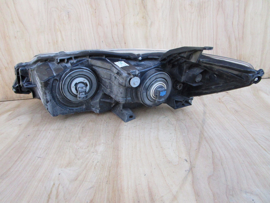 2015-2017 TOYOTA CAMRY FRONT RIGHT HEADLIGHT OEM C22