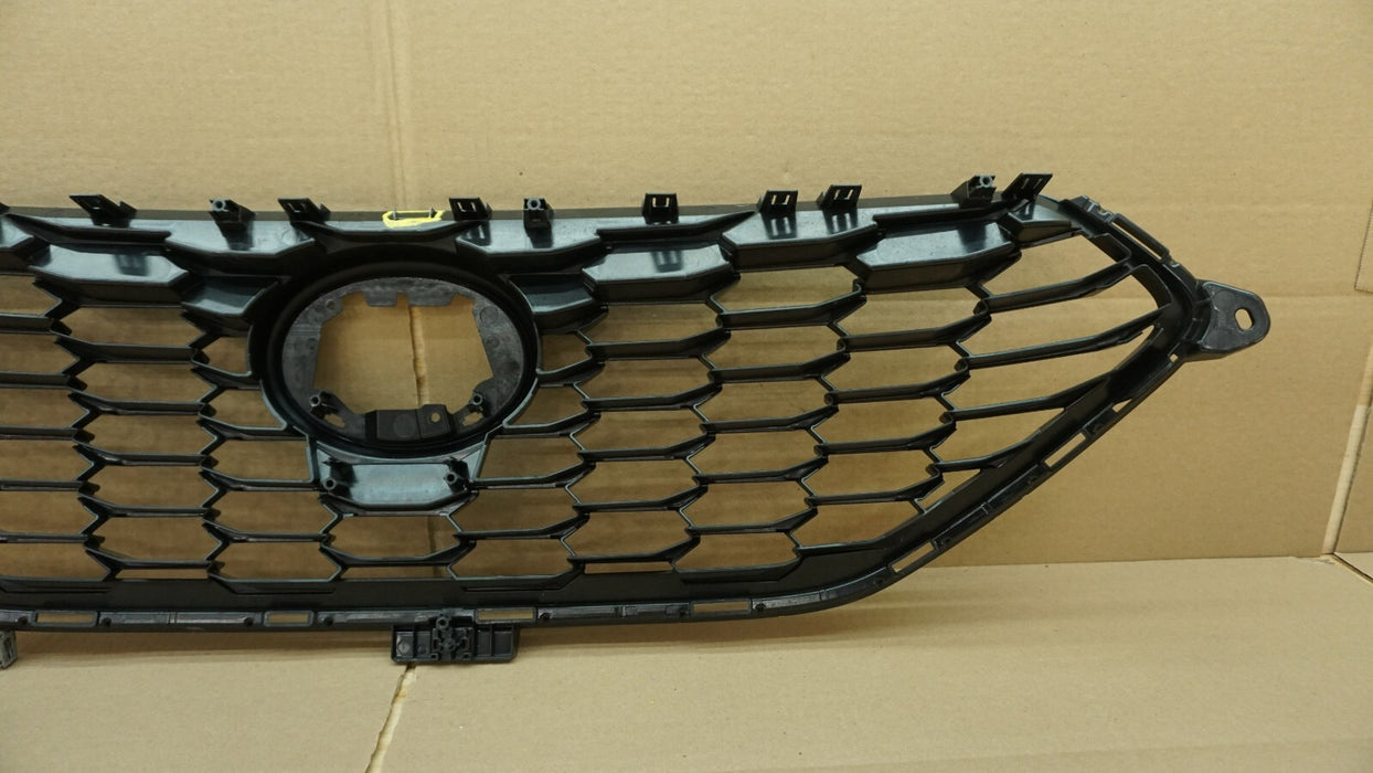 2020-2021 TOYOTA HIGHLANDER FRONT BUMPER CENTER GRILL GRILLE OEM 53111-0E330