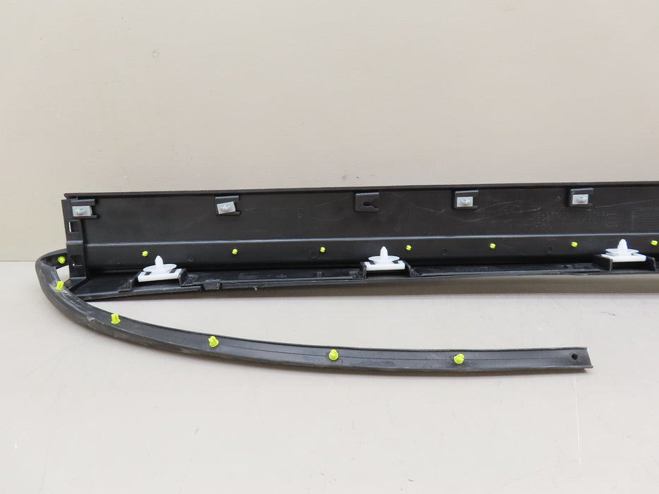 2018-2023 CHEVROLET EQUINOX LEFT DRIVER SIDE ROCKER PANEL SKIRT MOLDING OEM
