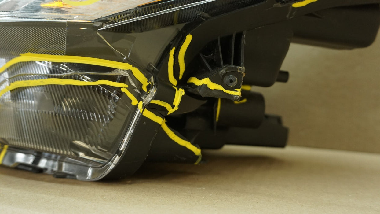 2021-2022 NISSAN KICKS FRONT LEFT DRIVER SIDE HEADLIGHT HALOGEN OEM 21 22