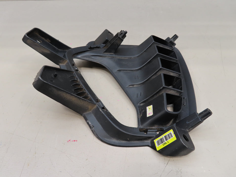 2018-2020 HYUNDAI ELANTRA GT FRONT LEFT DRIVER SIDE FOG LIGHT COVER BEZEL OEM