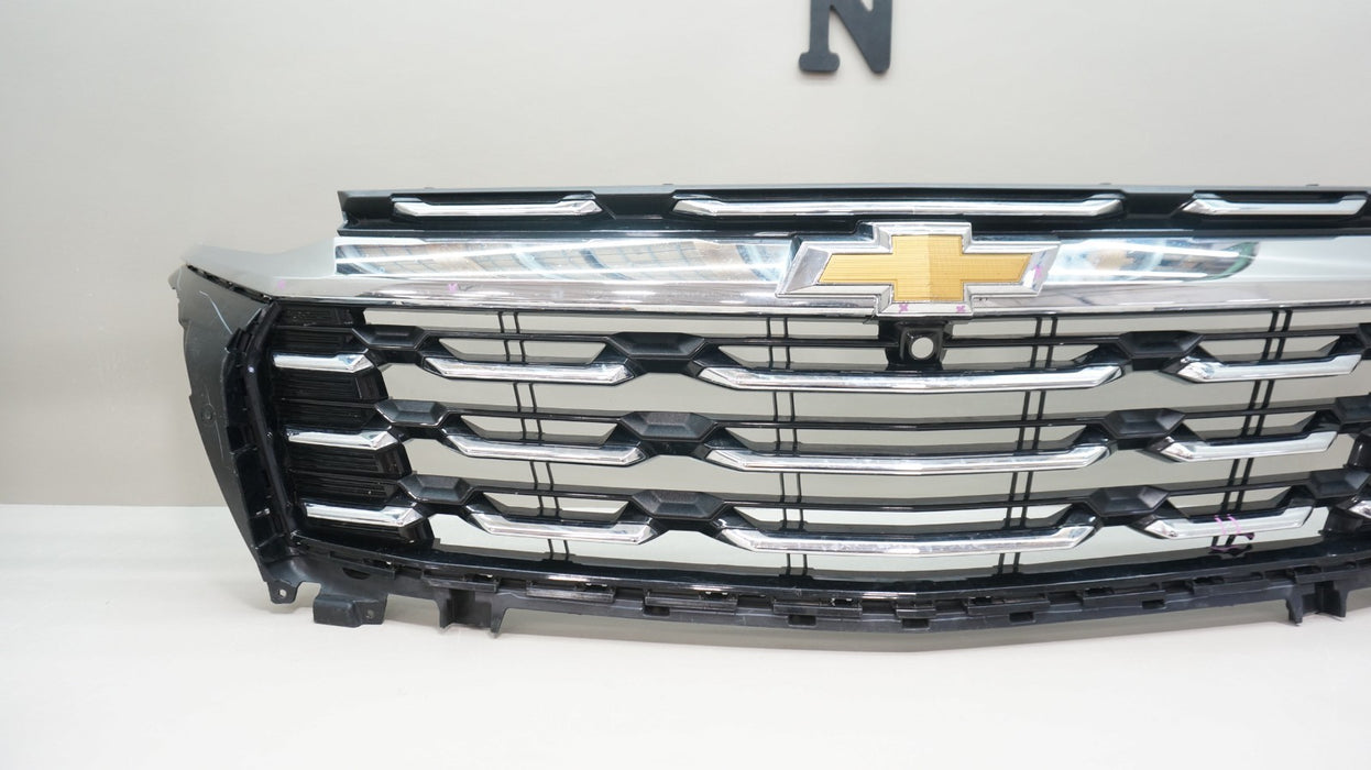 2025-2026 CHEVROLET EQUINOX FRONT BUMPER RADIATOR GRILLE OEM 26560328
