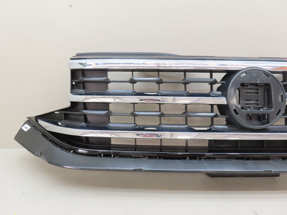 2020-2021 VOLKSWAGEN ATLAS FRONT BUMPER RADIATOR GRILL GRILLE OEM 3CM853653