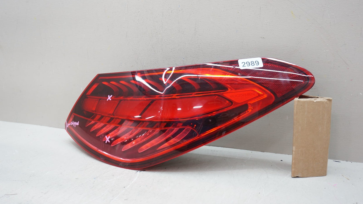 2022-2023 MERCEDES-BENZ C300 REAR RIGHT PASSENGER TAIL LIGHT LED OEM A2069063800