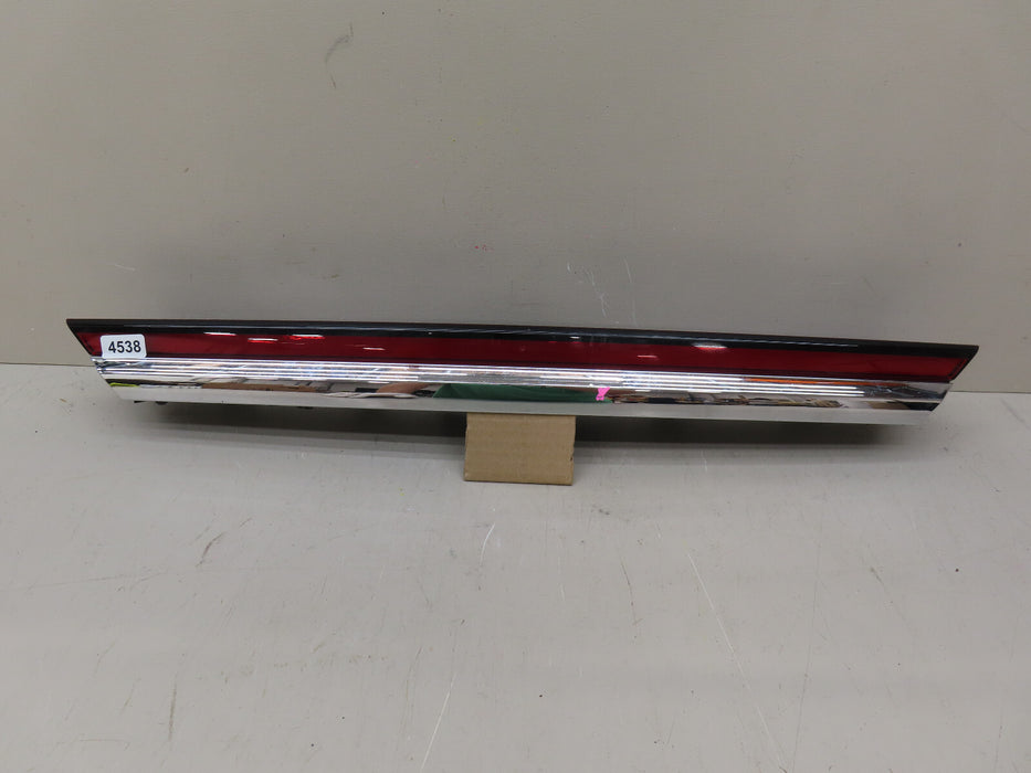 2020-2023 LINCOLN CORSAIR REAR TAIL LIGHT FINISH PANEL OEM