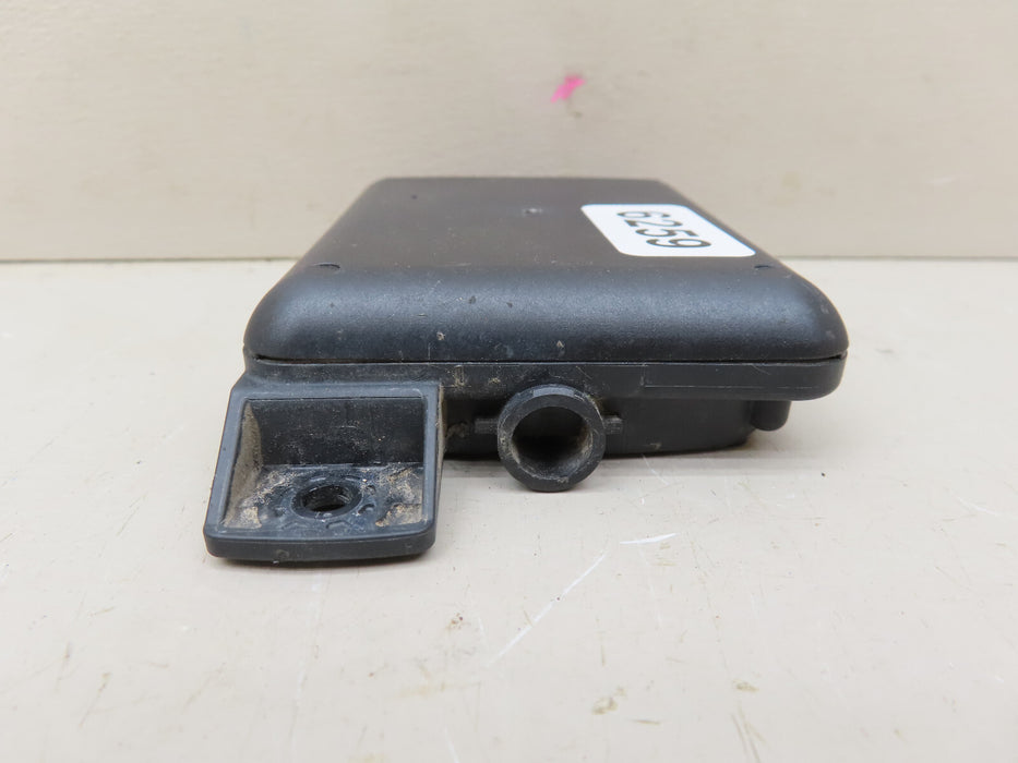 2017-2022 GMC/CADILLAC/CHEVROLET/BUICK LEFT BLIND SPOT RADAR SENSOR OEM 82783621