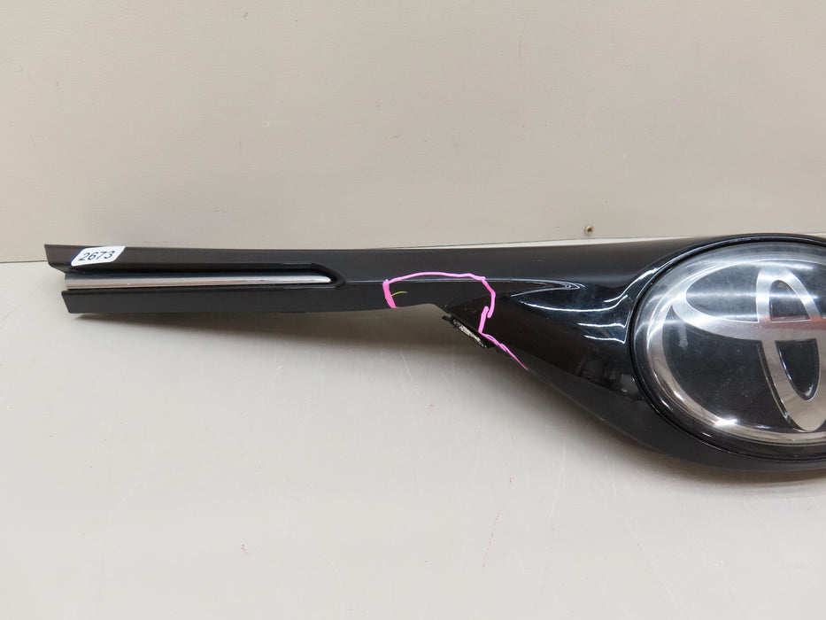 2016-2018 TOYOTA RAV4 FRONT UPPER GRILL GRILLE W/CAMERA OEM 53101-0R120