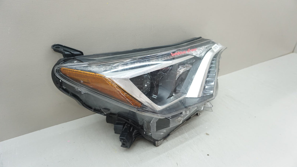 2016-2018 TOYOTA RAV4 FRONT RIGHT PASSENGER SIDE HEADLIGHT LAMP HALOGEN OEM