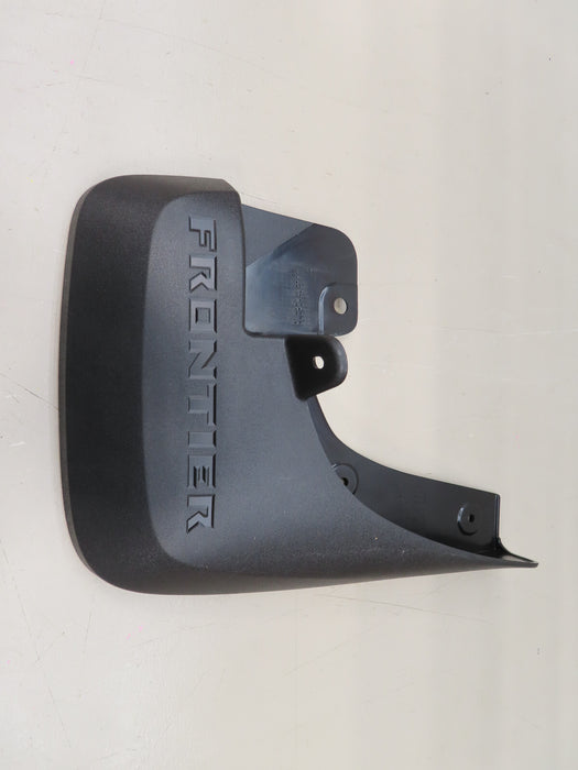 10-20 NISSAN FRONTIER FRONT RIGHT PASSENGER SIDE MUD FLAP OEM 63851 9BU00