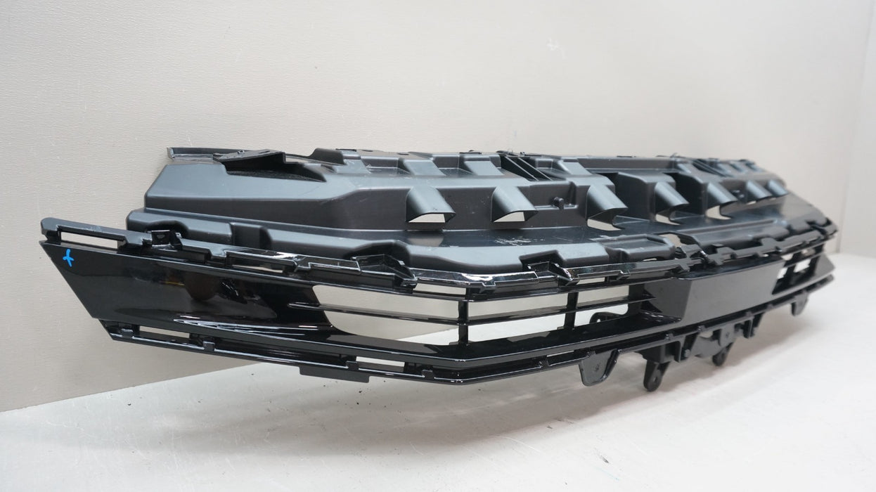 2025-2026 TOYOTA CAMRY SE FRONT UPPER GRILLE OEM 53114-AQ010