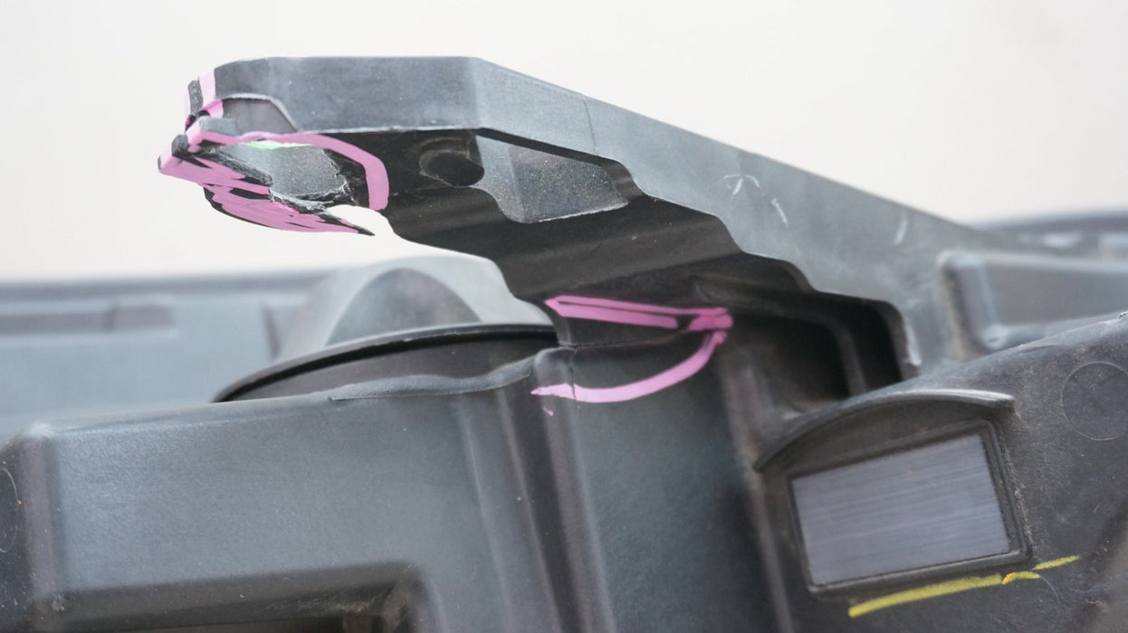 2022-2024 GMC TERRAIN FRONT LEFT DRIVER SIDE LED HEADLIGHT *FOR PARTS*