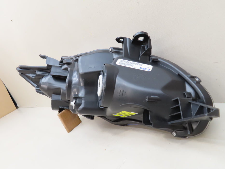 2011 2012 2013 TOYOTA COROLLA FRONT LEFT DRIVER HEADLIGHT CAPA L24535879