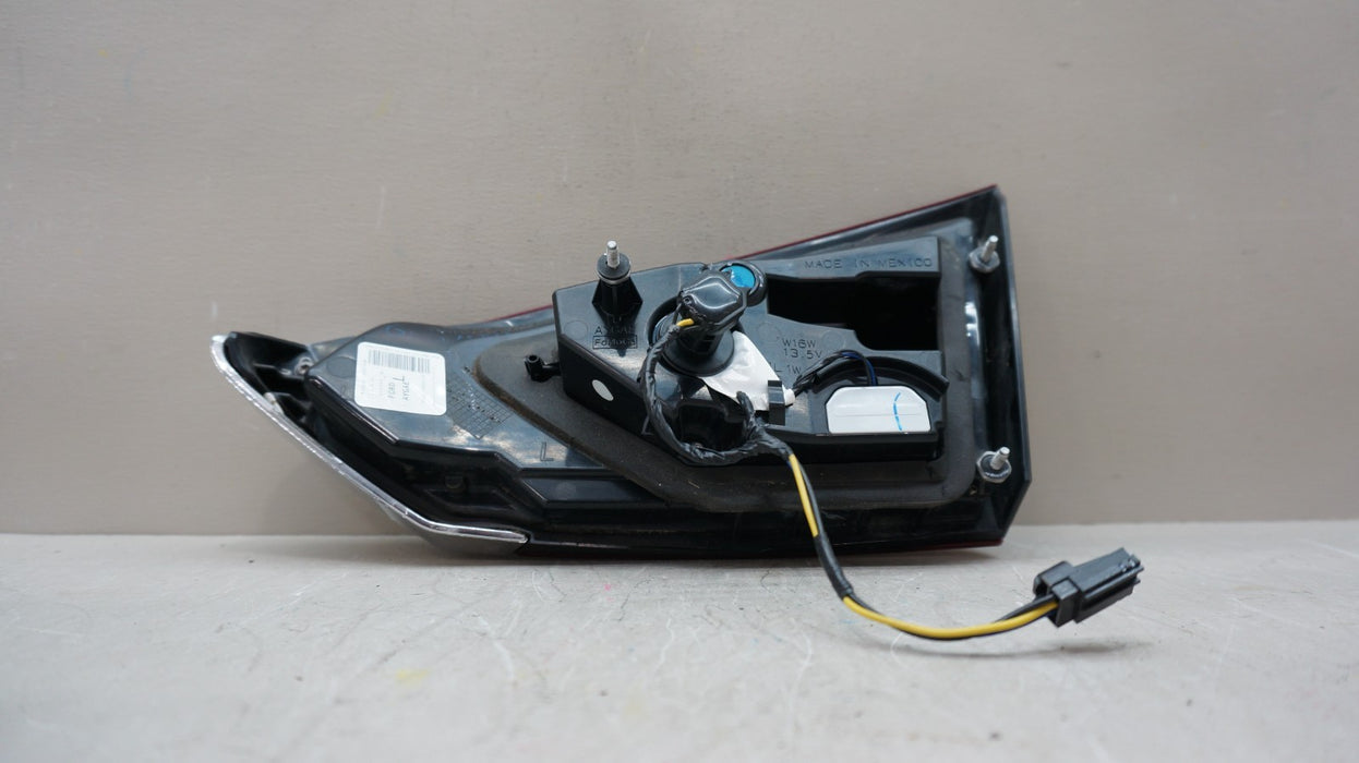 *MINT* 2019-2020 FORD FUSION REAR LH LEFT DRIVER SIDE INNER TAIL LIGHT OEM