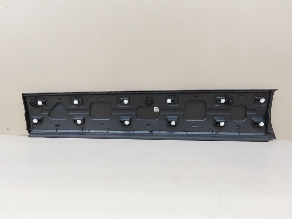 2012-2019 RANGE ROVER EVOQUE FRONT RIGHT PASSENGER LOWER DOOR MOLDING OEM